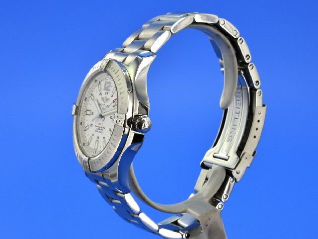 Breitling Colt Chronometer 44 mm