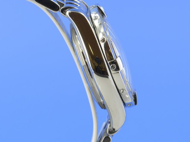 Breitling Galactic 32