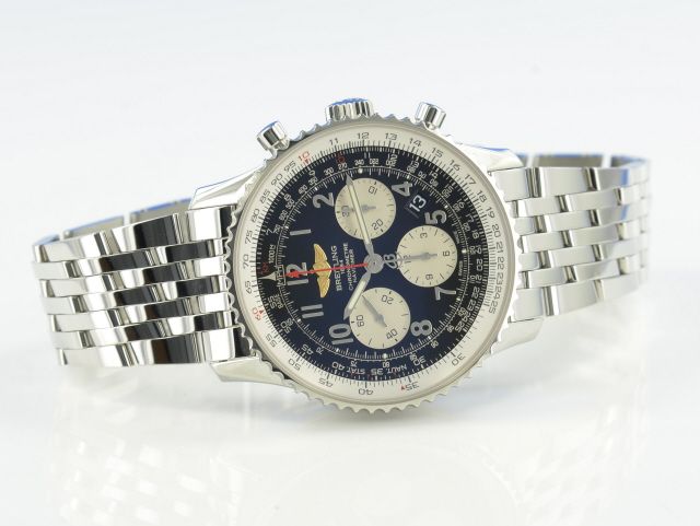 Breitling Navitimer 01