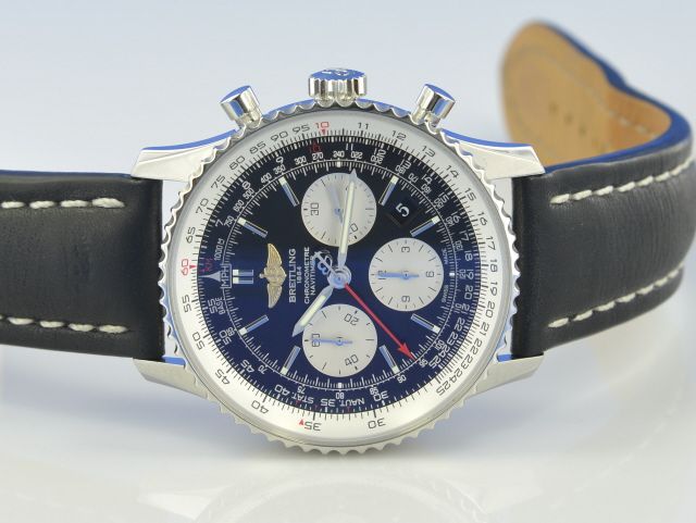 Breitling Navitimer 01