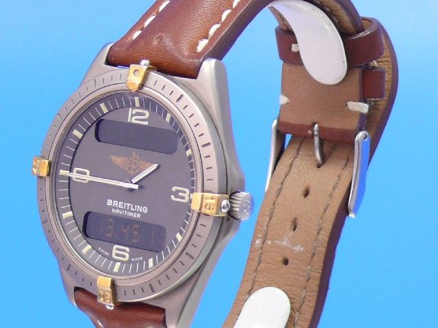 Breitling Navitimer Aerospace Titan/Gold