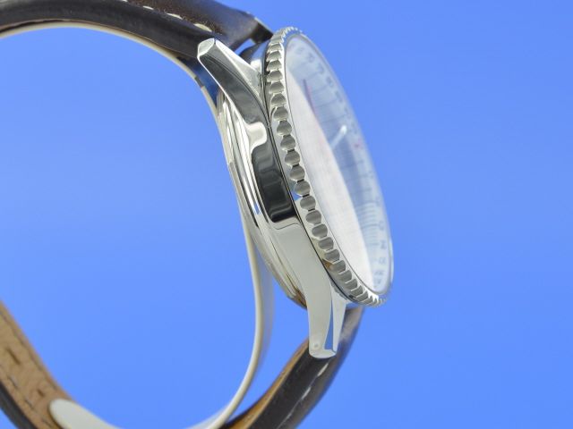 Breitling Navitimer B01