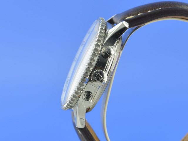 Breitling Navitimer B01