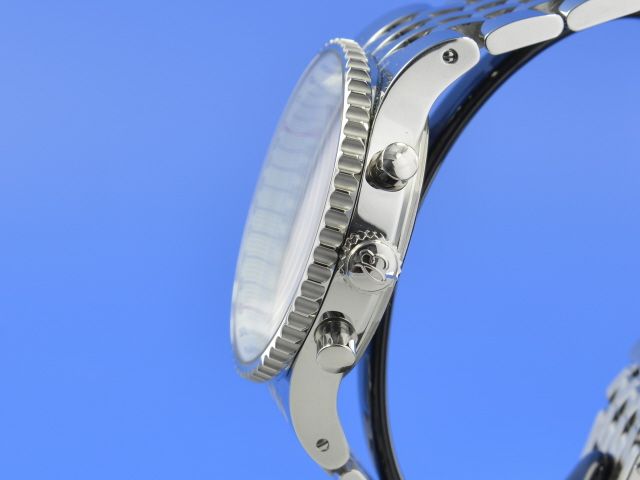 Breitling Navitimer Legende Montbrillant