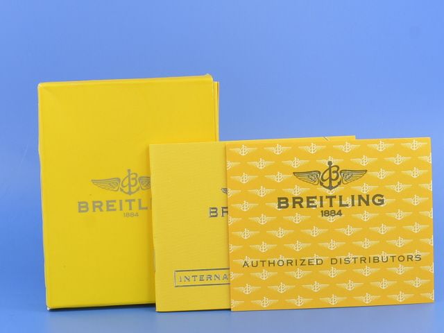 Breitling Navitimer World