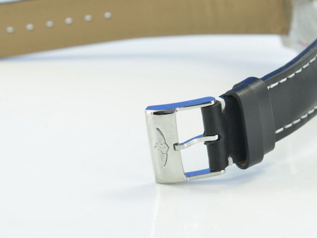 Breitling Navitimer World