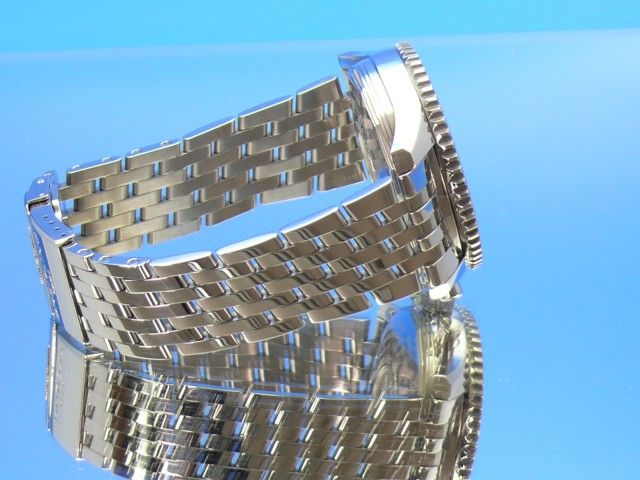 Breitling Navitimer World