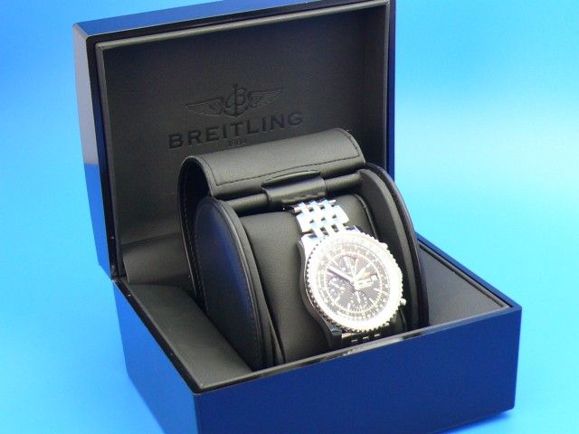 Breitling Navitimer World