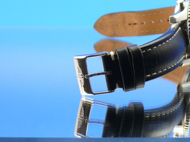 Breitling Navitimer World