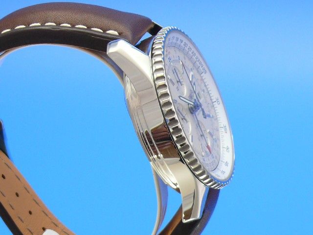 Breitling Navitimer World