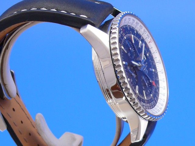 Breitling Navitimer World