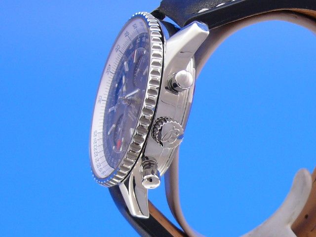 Breitling Navitimer World