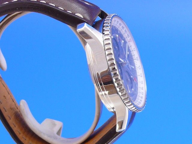Breitling Navitimer World