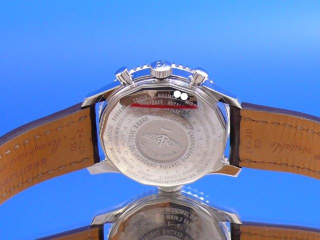 Breitling Navitimer World