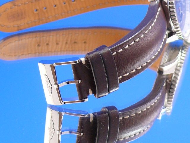 Breitling Navitimer World