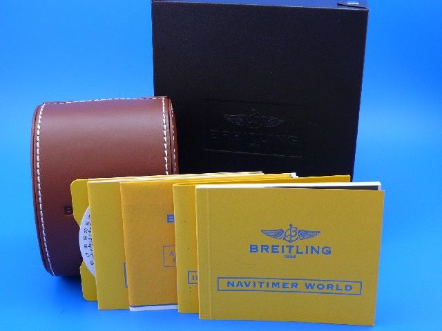 Breitling Navitimer World
