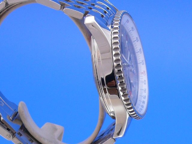 Breitling Navitimer World