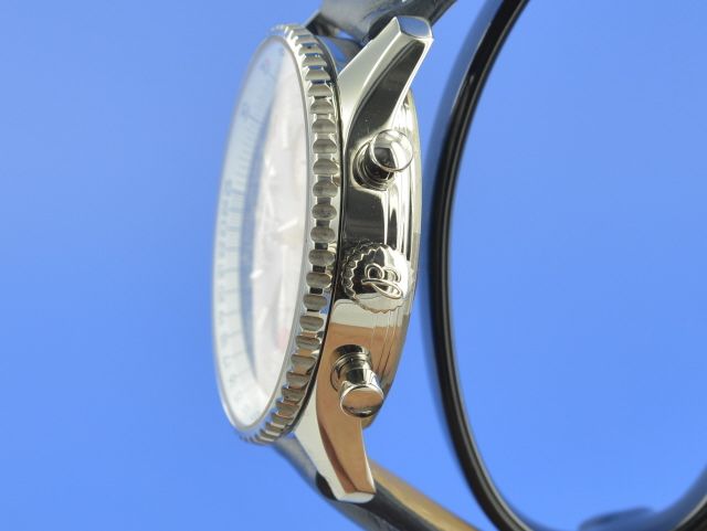 Breitling Navitimer World