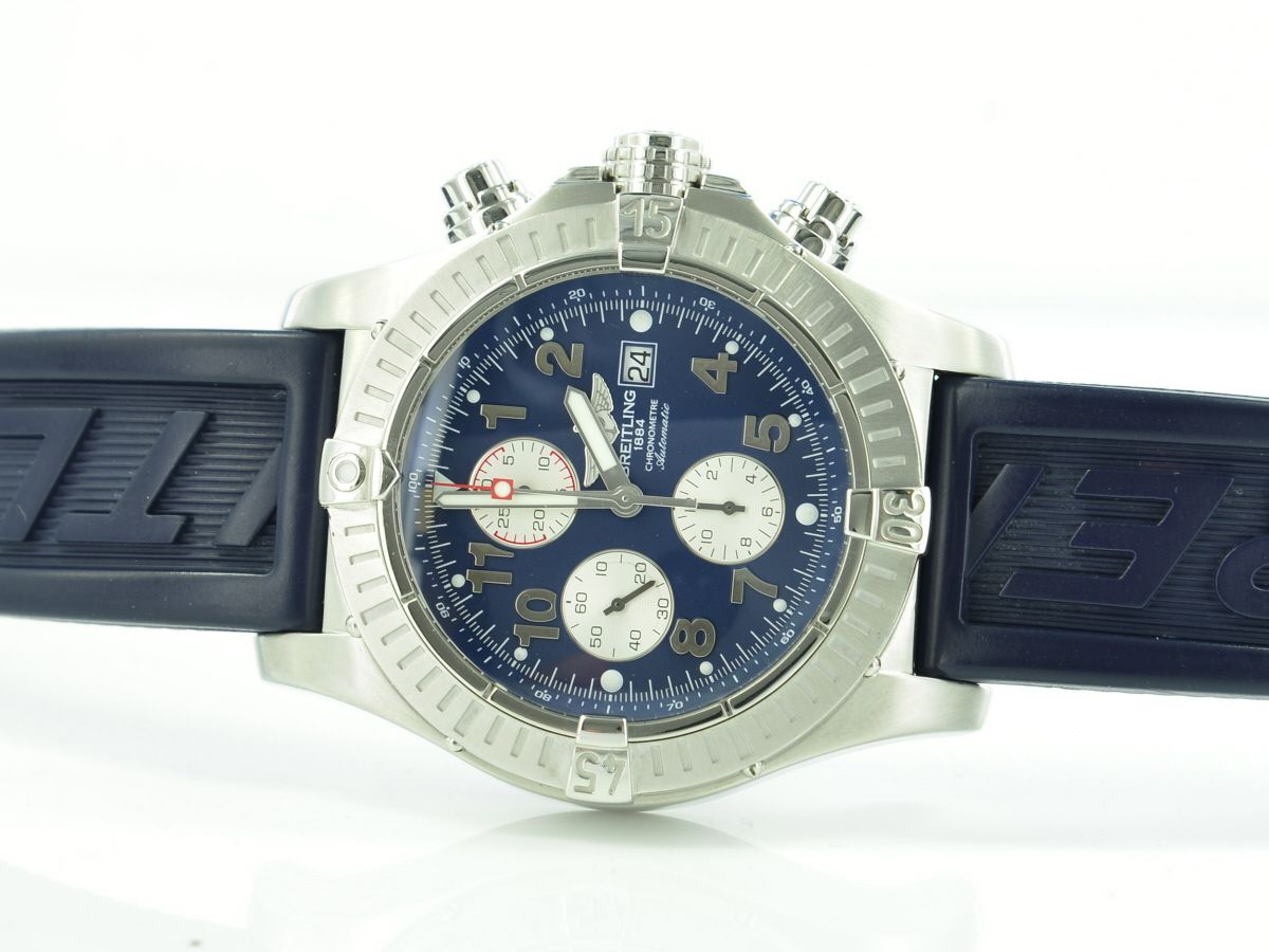 Breitling Super Avenger A13370