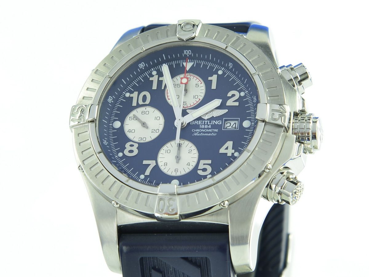 Breitling Super Avenger A13370