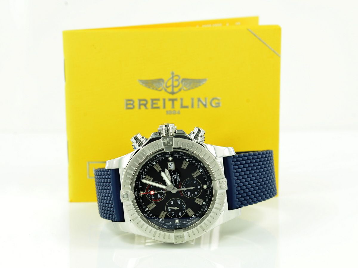 Breitling Super Avenger A13370
