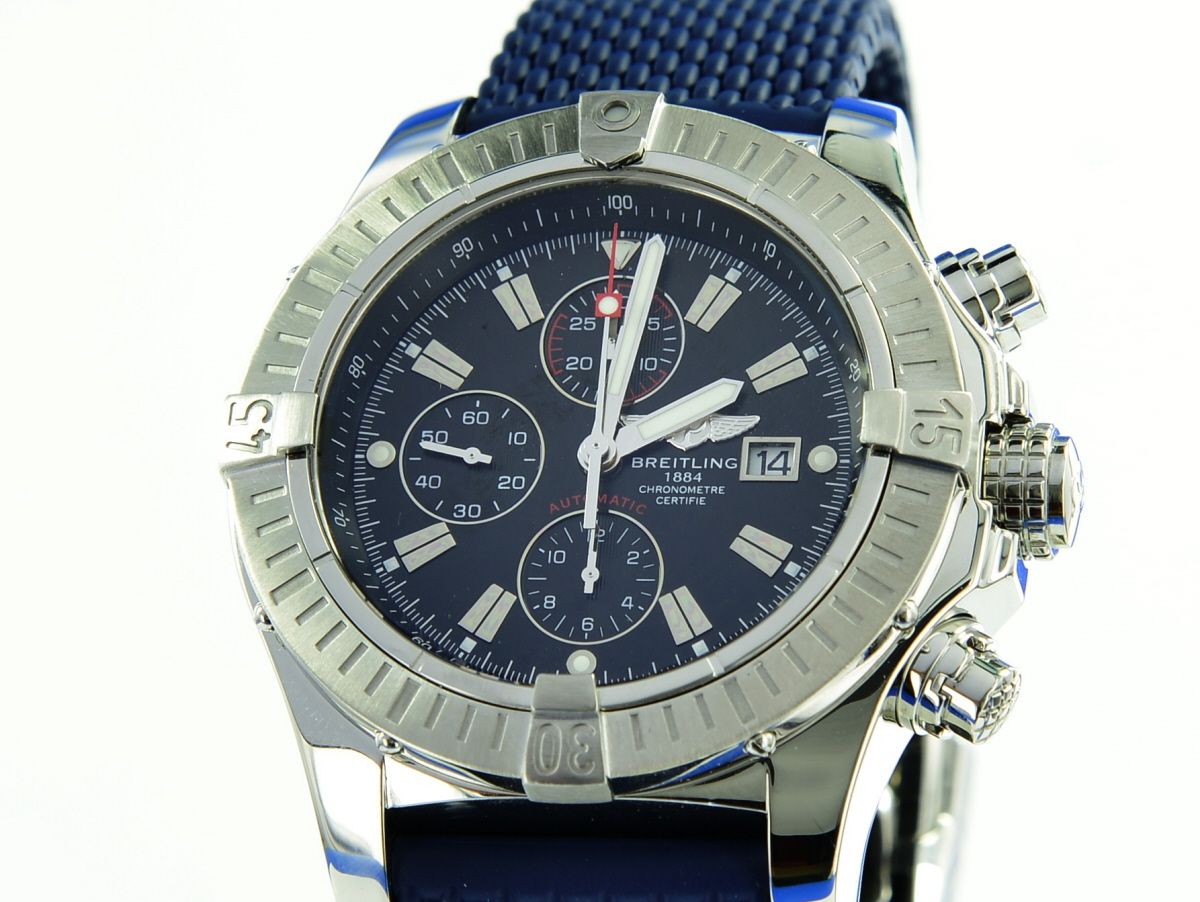 Breitling Super Avenger A13370