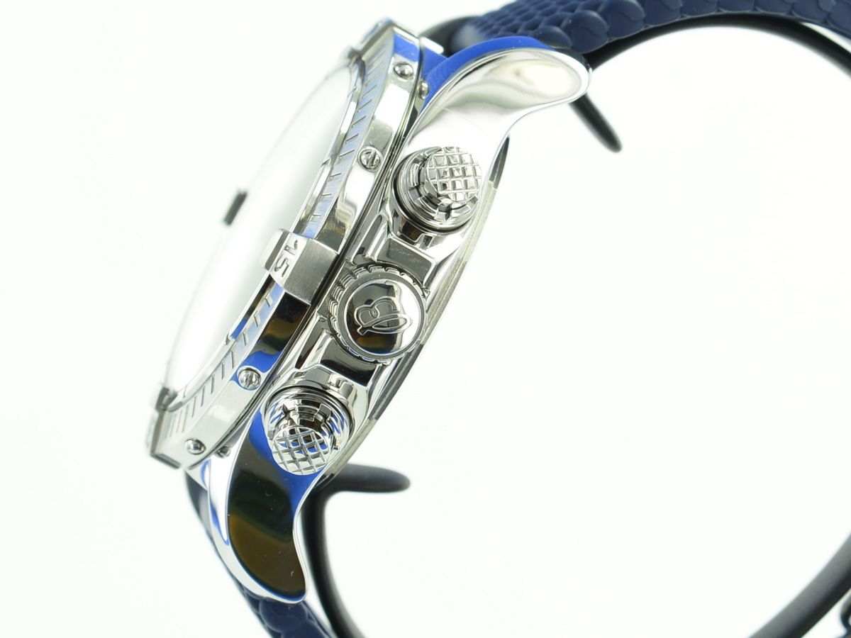 Breitling Super Avenger A13370