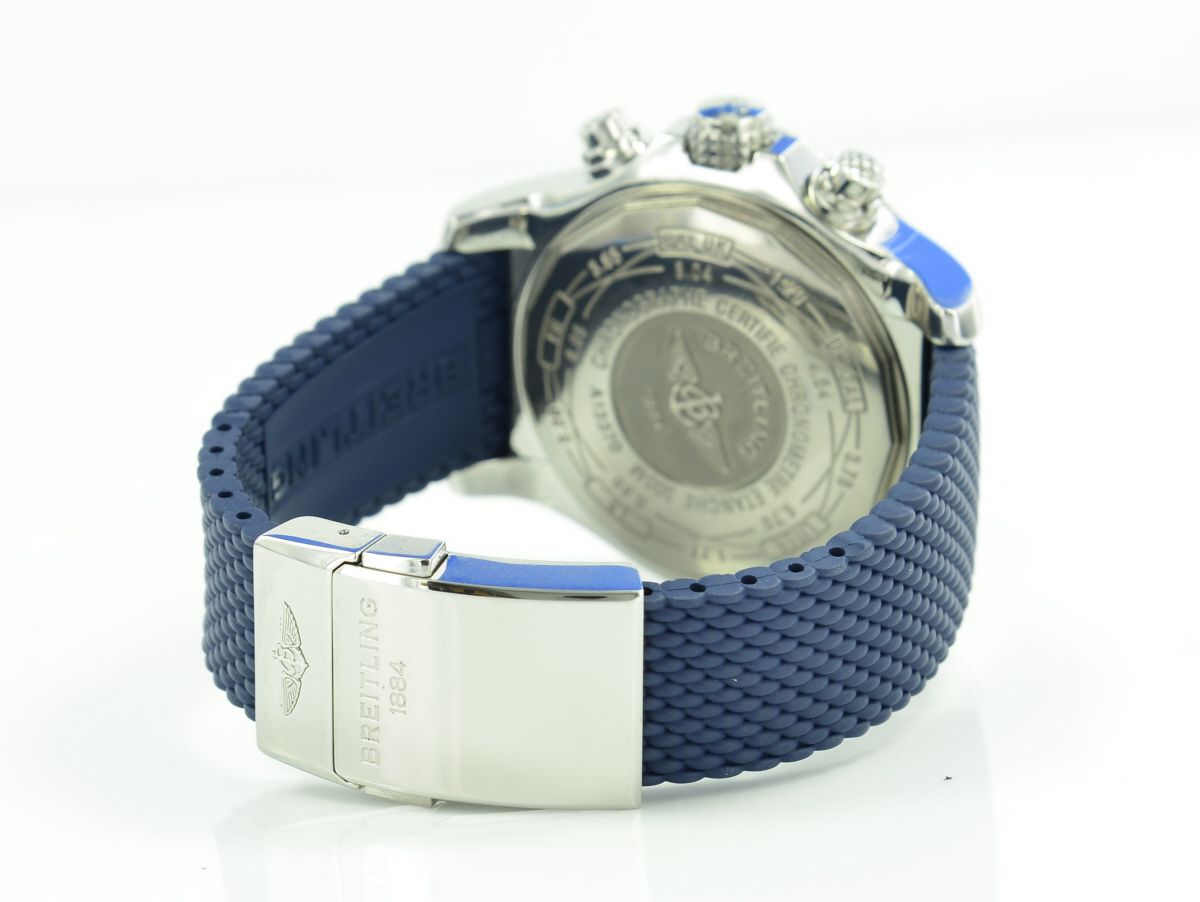 Breitling Super Avenger A13370