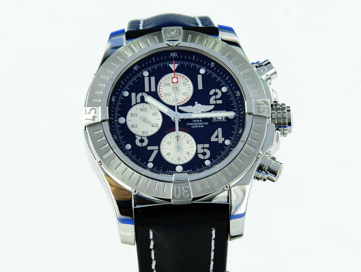 Breitling Super Avenger A13370