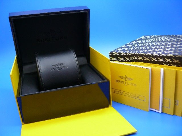 Breitling Super Avenger Blacksteel - Limitiert