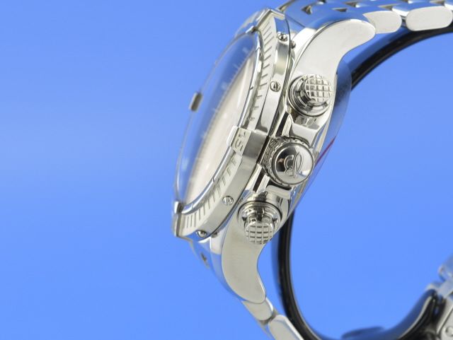 Breitling Super Avenger Chronograph