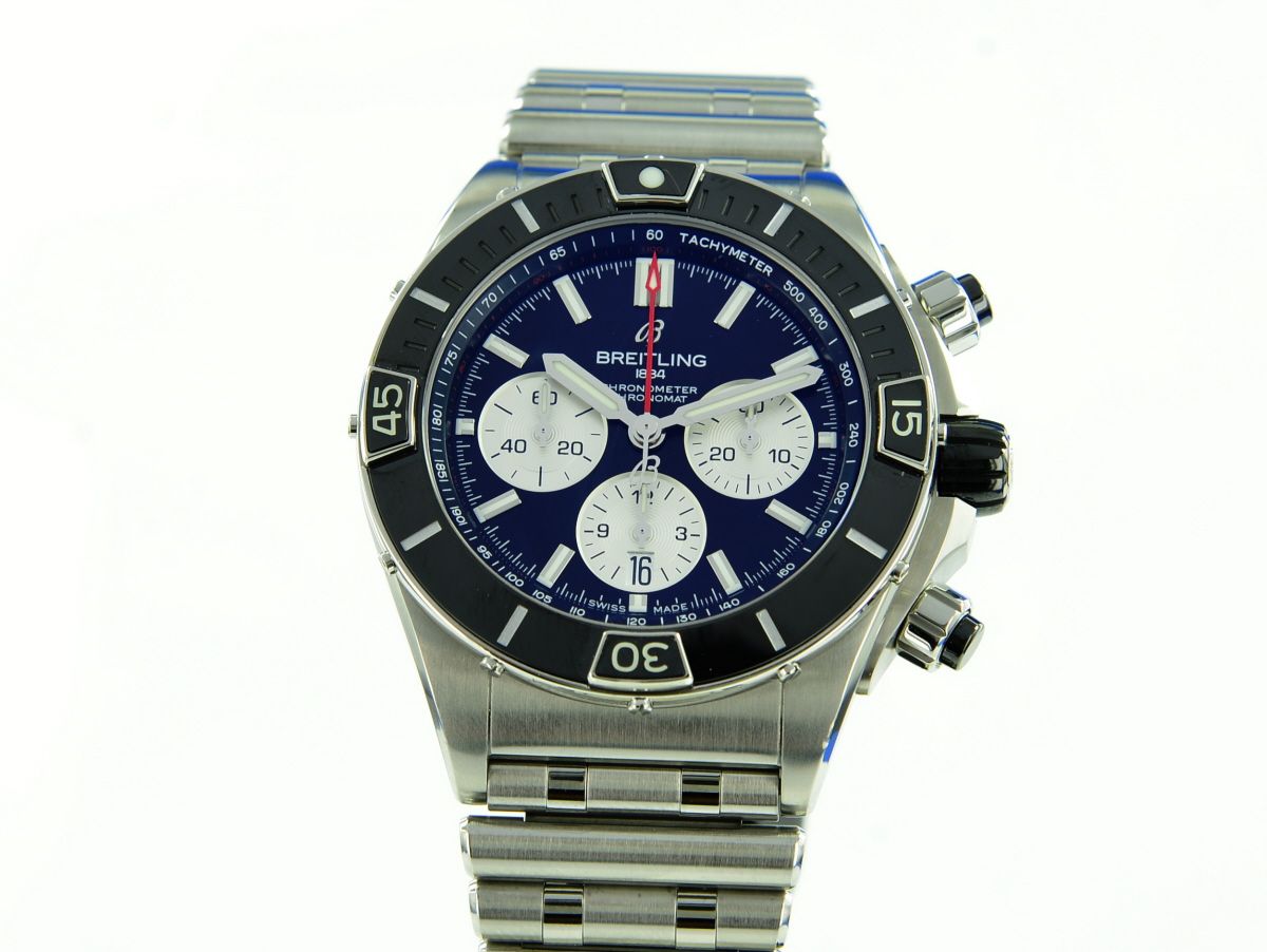 Breitling Super Chronomat B01 44