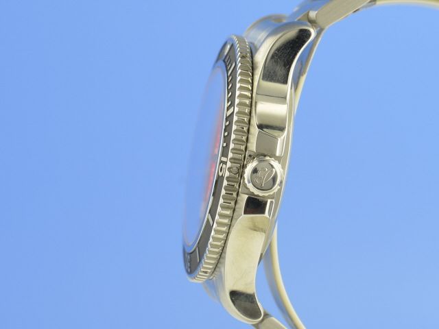 Breitling Superocean 42 Automatic