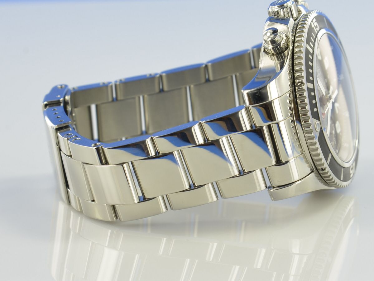 Breitling Superocean Chronograph 42