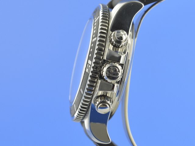 Breitling Superocean Chronograph II