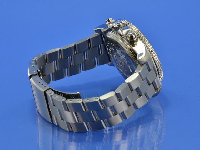 Breitling Superocean Chronograph II