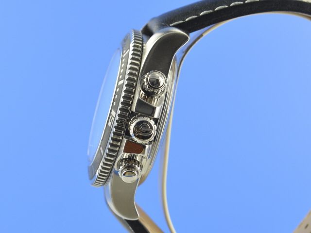 Breitling Superocean Chronograph II