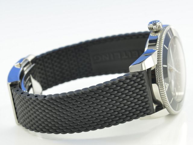 Breitling Superocean Heritage B20