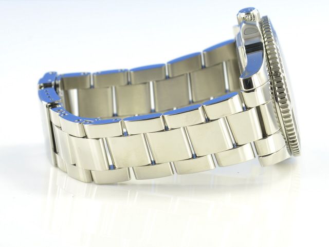 Breitling Superocean II 42 mm