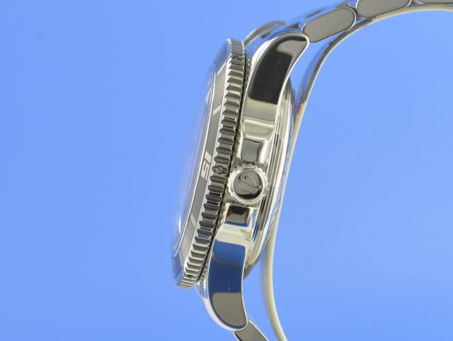 Breitling Superocean II 42 mm