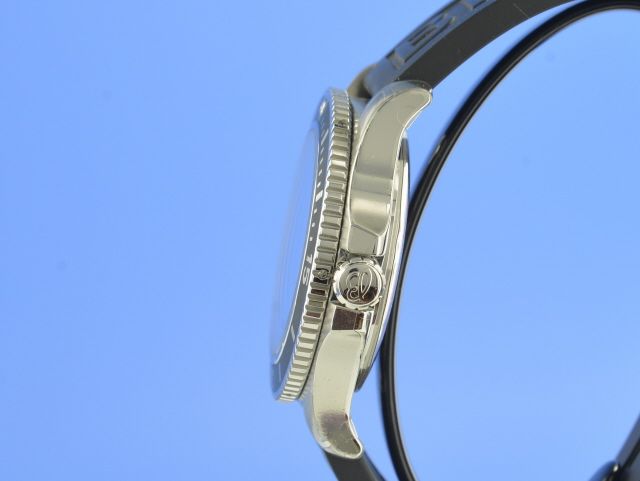 Breitling Superocean II 44