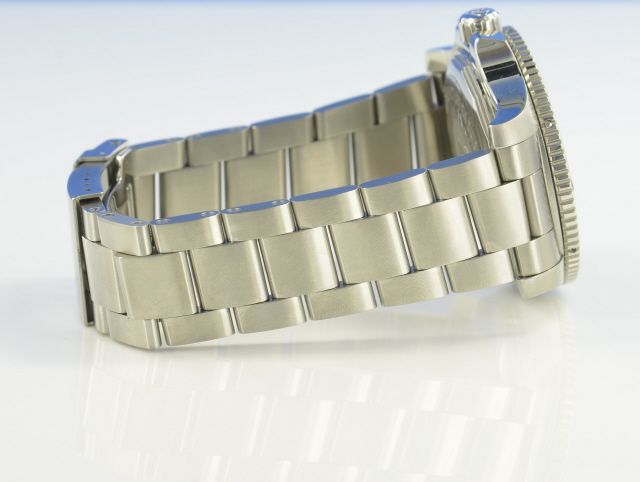 Breitling Superocean II