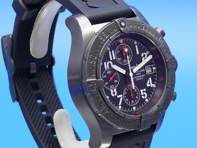 Breitling Avenger Skyland Black Steel - Limited Edition