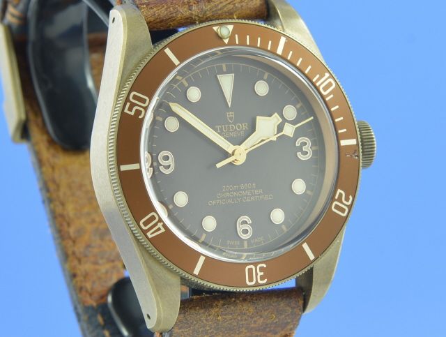 Tudor Black Bay Bronze 43 mm 79250BM