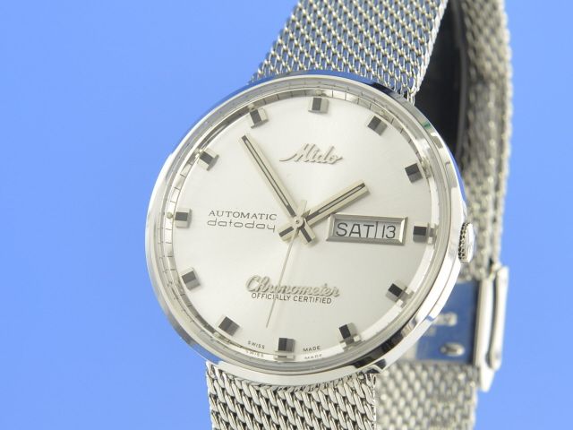 MIDO Commander Chronometer