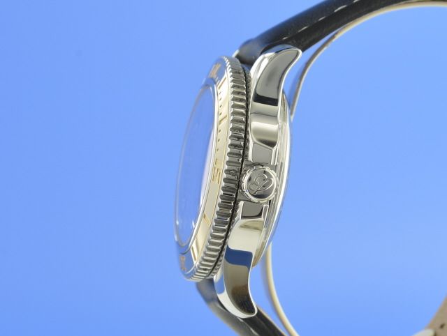 Breitling Superocean 44 mm Stahl/Gold