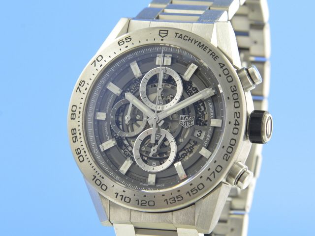 TAG Heuer Carrera Calibre Heuer 01