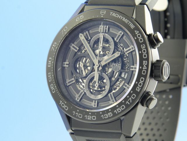 TAG Heuer Carrera Calibre Heuer 01