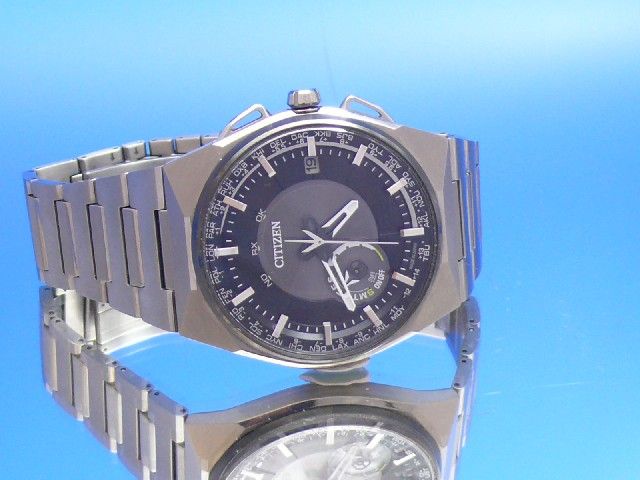 CITIZEN Funkuhr Satellite Titan Eco Drive Weltzeit