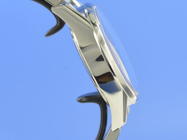 TAG Heuer Carrera Date Calibre 5